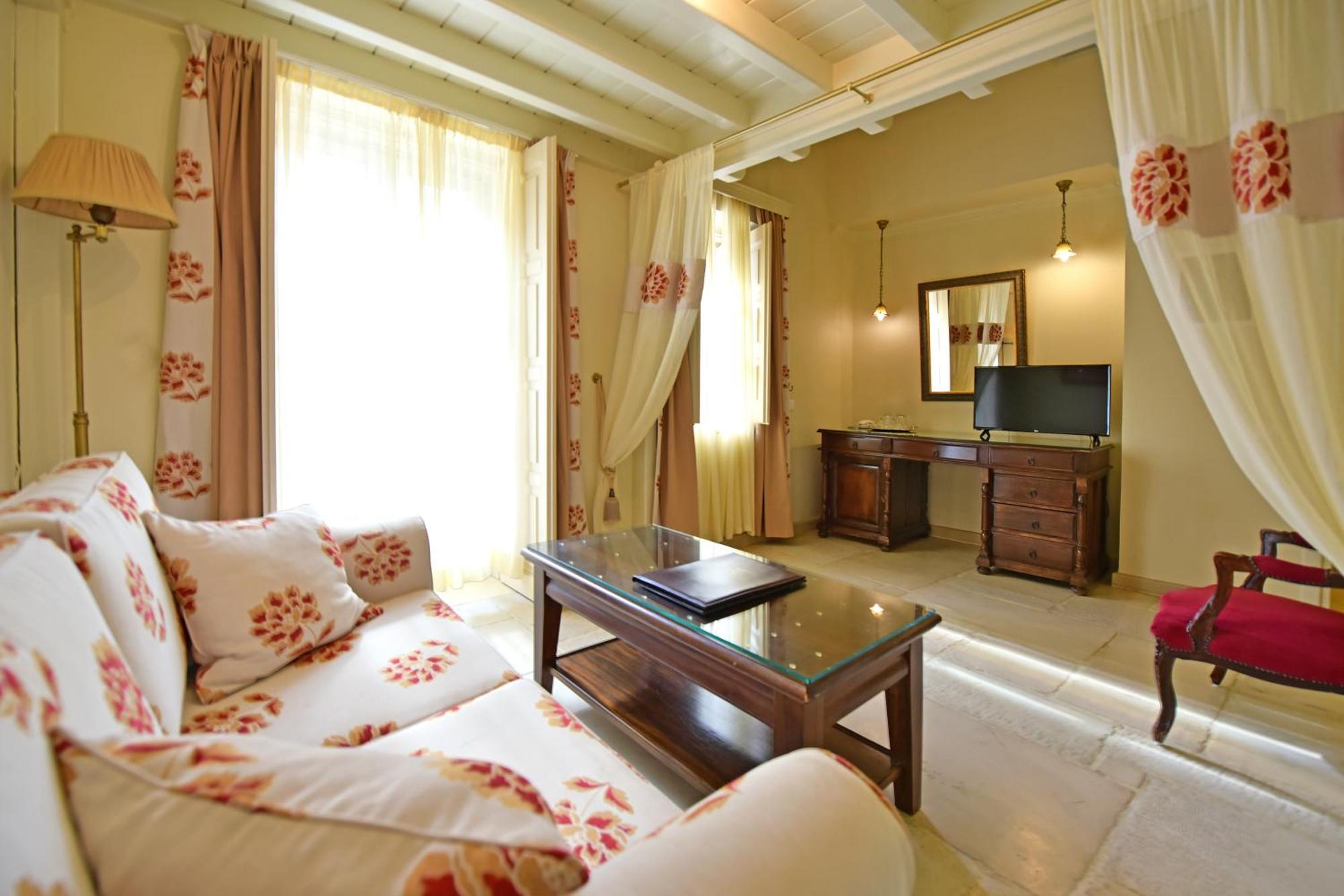 Angelica Traditional Boutique Hotel Идра Номер фото